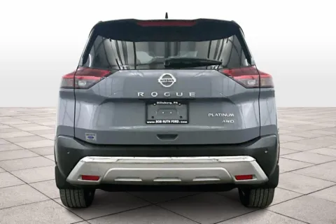 More photos of 2021 Nissan Rogue Platinum at Bob Ruth Ford Dillsburg, PA