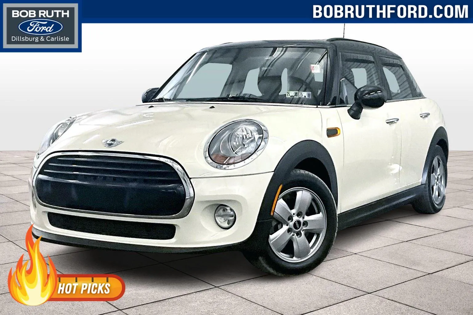 White 2016 MINI Cooper Hardtop 4 Door for sale in Dillsburg, PA
