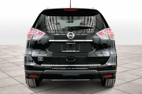 More photos of 2016 Nissan Rogue SV at Bob Ruth Ford Dillsburg, PA