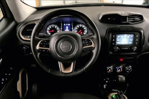 More photos of 2017 Jeep Renegade Latitude at Bob Ruth Ford Dillsburg, PA