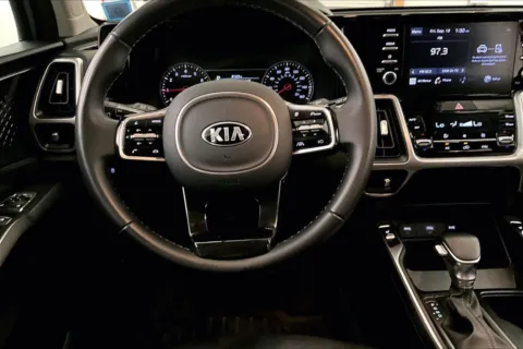 More photos of 2021 Kia Sorento S at Bob Ruth Ford Dillsburg, PA