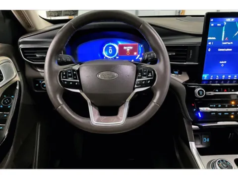 More photos of 2023 Ford Explorer Platinum at Bob Ruth Ford Dillsburg, PA