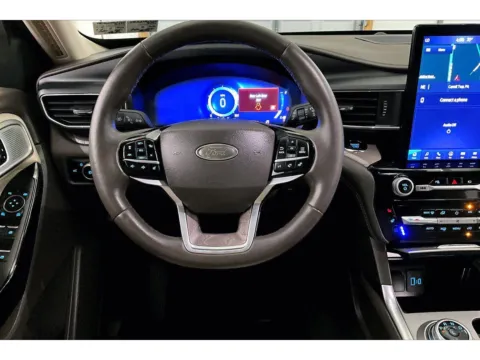 More photos of 2023 Ford Explorer Platinum at Bob Ruth Ford Dillsburg, PA