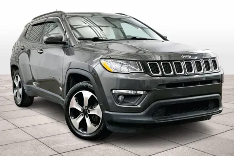 Photos of 2018 Jeep Compass Latitude for sale in Dillsburg, PA at Bob Ruth Ford Dillsburg