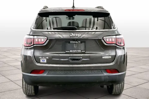 More photos of 2018 Jeep Compass Latitude at Bob Ruth Ford Dillsburg, PA