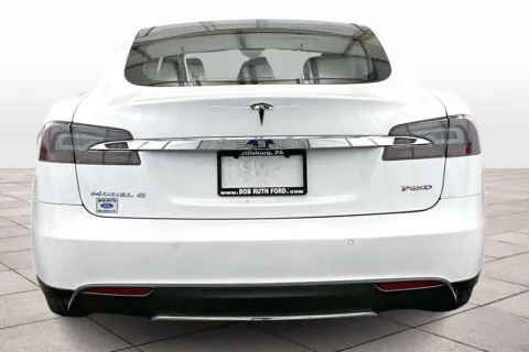 More photos of 2015 Tesla Model S P85D at Bob Ruth Ford Dillsburg, PA
