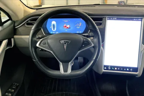 More photos of 2015 Tesla Model S P85D at Bob Ruth Ford Dillsburg, PA