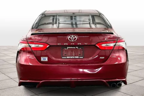 More photos of 2018 Toyota Camry SE at Bob Ruth Ford Dillsburg, PA