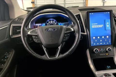 More photos of 2021 Ford Edge SEL at Bob Ruth Ford Dillsburg, PA