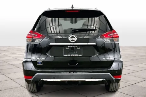 More photos of 2019 Nissan Rogue SV at Bob Ruth Ford Dillsburg, PA