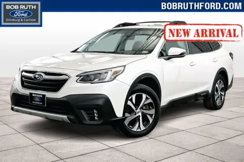 White 2022 Subaru Outback Limited for sale in Dillsburg, PA