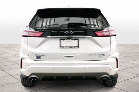 More photos of 2019 Ford Edge Titanium at Bob Ruth Ford Dillsburg, PA