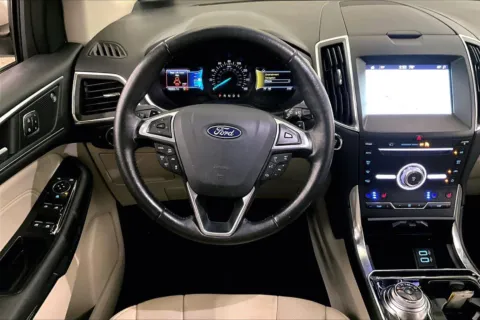 More photos of 2019 Ford Edge Titanium at Bob Ruth Ford Dillsburg, PA