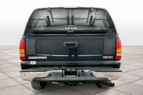 More photos of 2003 GMC Sierra 2500HD SLT at Bob Ruth Ford Dillsburg, PA