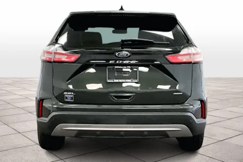 More photos of 2023 Ford Edge SEL at Bob Ruth Ford Dillsburg, PA