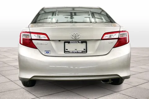 More photos of 2014 Toyota Camry LE at Bob Ruth Ford Dillsburg, PA
