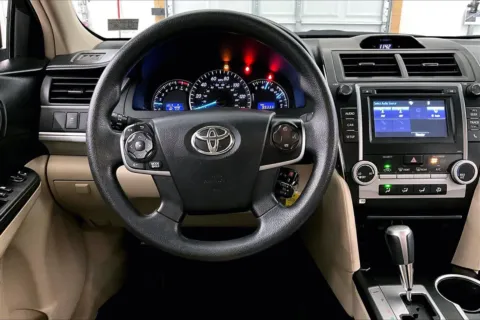 More photos of 2014 Toyota Camry LE at Bob Ruth Ford Dillsburg, PA