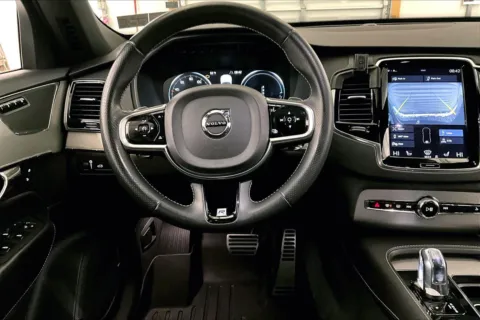 More photos of 2017 Volvo XC90 R-Design at Bob Ruth Ford Dillsburg, PA