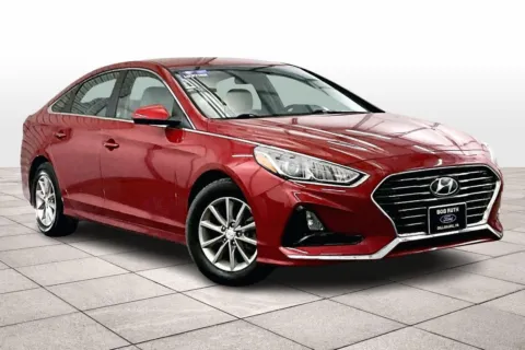Photos of 2019 Hyundai Sonata SE for sale in Dillsburg, PA at Bob Ruth Ford Dillsburg