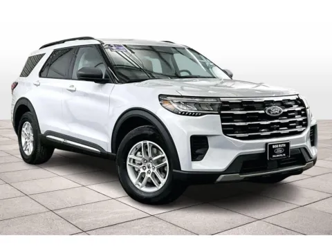 Photos of 2025 Ford Explorer Active for sale in Dillsburg, PA at Bob Ruth Ford Dillsburg