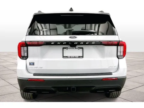 More photos of 2025 Ford Explorer Active at Bob Ruth Ford Dillsburg, PA