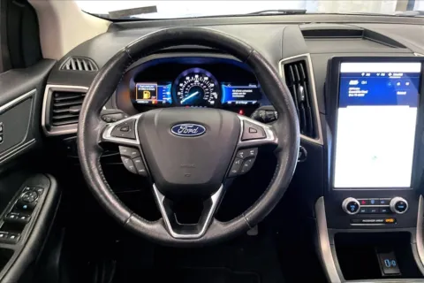 More photos of 2022 Ford Edge SEL at Bob Ruth Ford Dillsburg, PA