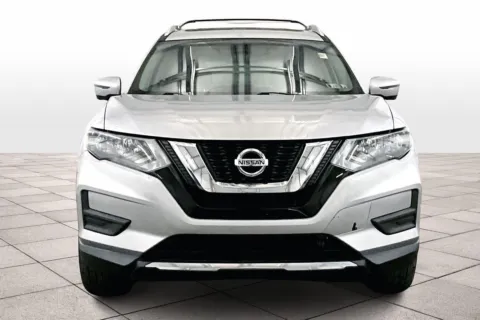 More photos of 2017 Nissan Rogue SV at Bob Ruth Ford Dillsburg, PA