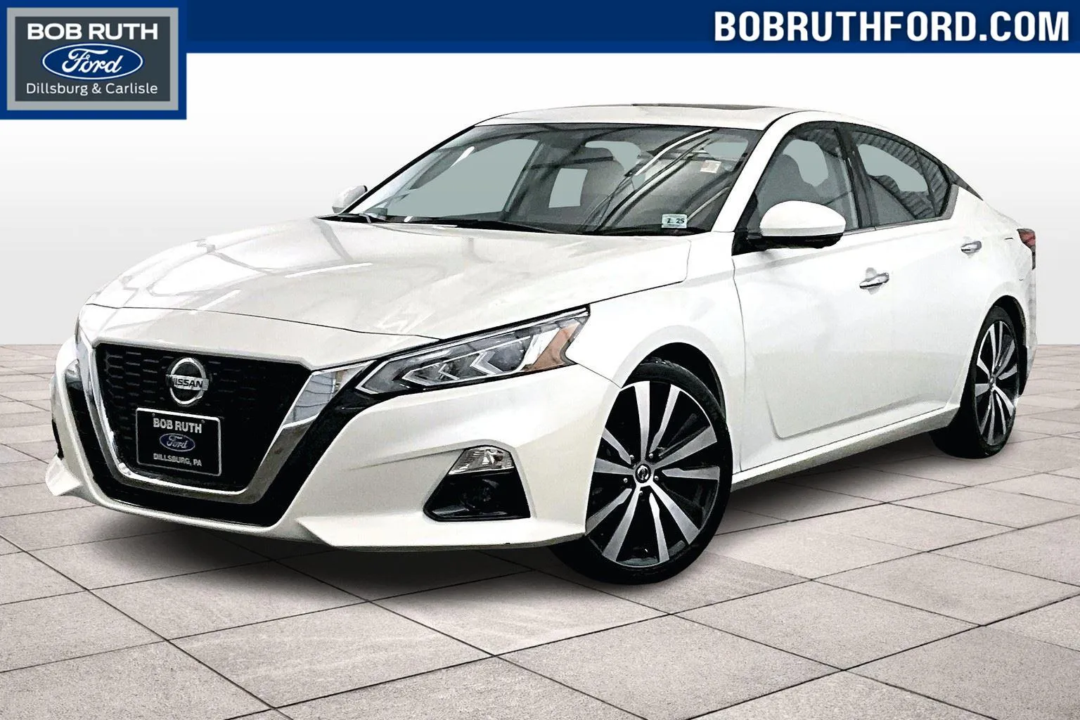 White 2020 Nissan Altima 2.0 Platinum for sale in Dillsburg, PA