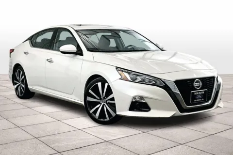 Photos of 2020 Nissan Altima 2.0 Platinum for sale in Dillsburg, PA at Bob Ruth Ford Dillsburg