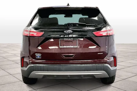 More photos of 2022 Ford Edge SEL at Bob Ruth Ford Dillsburg, PA