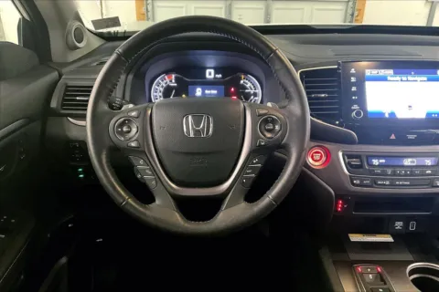 More photos of 2023 Honda Ridgeline RTL-E at Bob Ruth Ford Dillsburg, PA