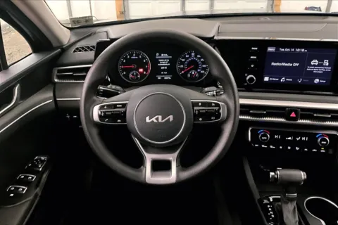 More photos of 2022 Kia K5 LXS at Bob Ruth Ford Dillsburg, PA