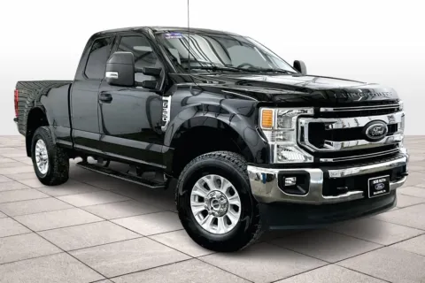 Photos of 2022 Ford Super Duty F-350 SRW XLT for sale in Dillsburg, PA at Bob Ruth Ford Dillsburg