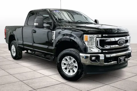 Photos of 2022 Ford Super Duty F-350 SRW XLT for sale in Dillsburg, PA at Bob Ruth Ford Dillsburg