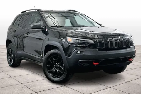 Photos of 2019 Jeep Cherokee Trailhawk for sale in Dillsburg, PA at Bob Ruth Ford Dillsburg