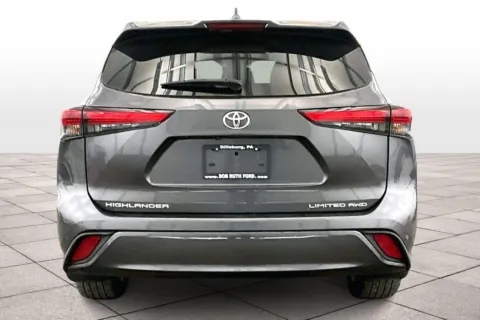 More photos of 2020 Toyota Highlander Limited at Bob Ruth Ford Dillsburg, PA