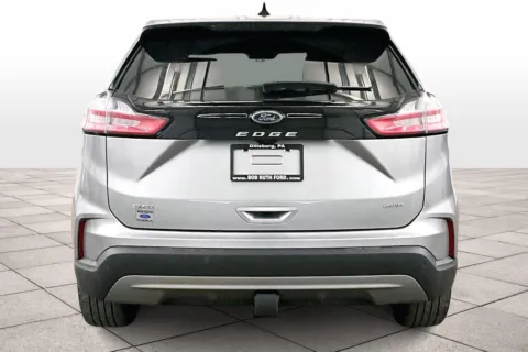 More photos of 2022 Ford Edge SEL at Bob Ruth Ford Dillsburg, PA