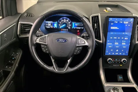 More photos of 2022 Ford Edge SEL at Bob Ruth Ford Dillsburg, PA