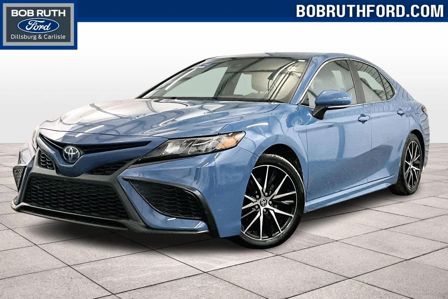 Blue 2023 Toyota Camry Hybrid SE for sale in Dillsburg, PA