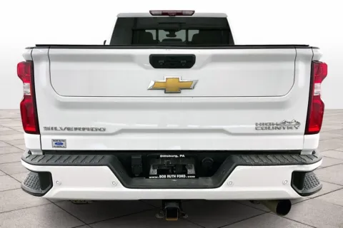 More photos of 2022 Chevrolet Silverado 2500HD High Country at Bob Ruth Ford Dillsburg, PA