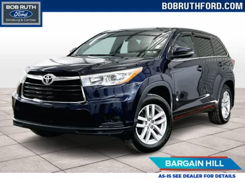 Blue 2015 Toyota Highlander LE Plus for sale in Dillsburg, PA