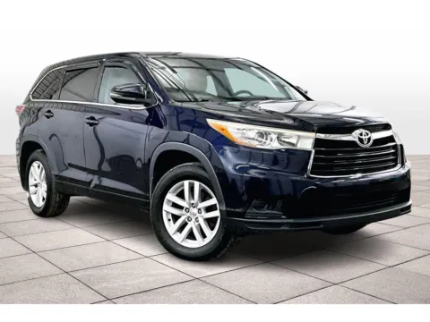 Another view of 2015 Toyota Highlander LE Plus for sale in Dillsburg, PA at Bob Ruth Ford Dillsburg