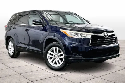 Another view of 2015 Toyota Highlander LE Plus for sale in Dillsburg, PA at Bob Ruth Ford Dillsburg