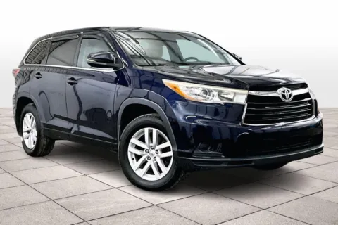Another view of 2015 Toyota Highlander LE Plus for sale in Dillsburg, PA at Bob Ruth Ford Dillsburg
