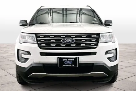 More photos of 2017 Ford Explorer XLT at Bob Ruth Ford Dillsburg, PA