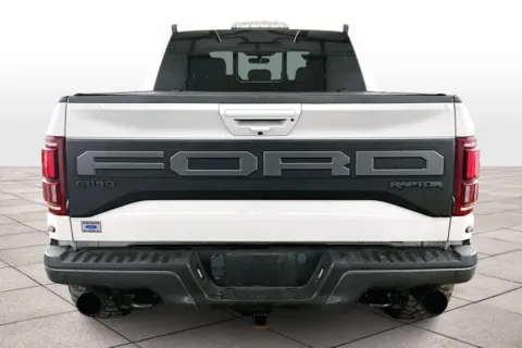 More photos of 2020 Ford F-150 Raptor at Bob Ruth Ford Dillsburg, PA