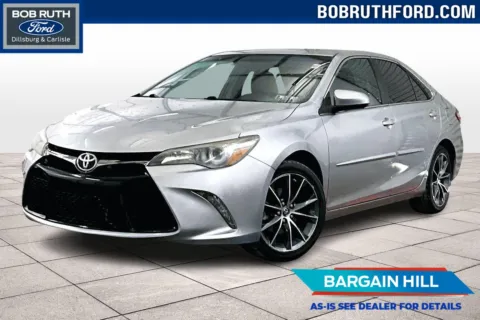Silver 2015 Toyota Camry XSE for sale in Dillsburg, PA