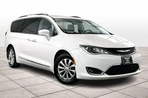 Photos of 2018 Chrysler Pacifica Touring L Plus for sale in Dillsburg, PA at Bob Ruth Ford Dillsburg