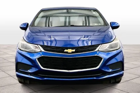 More photos of 2017 Chevrolet Cruze LT at Bob Ruth Ford Dillsburg, PA