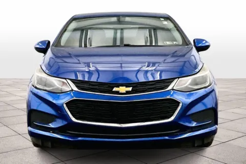 More photos of 2017 Chevrolet Cruze LT at Bob Ruth Ford Dillsburg, PA